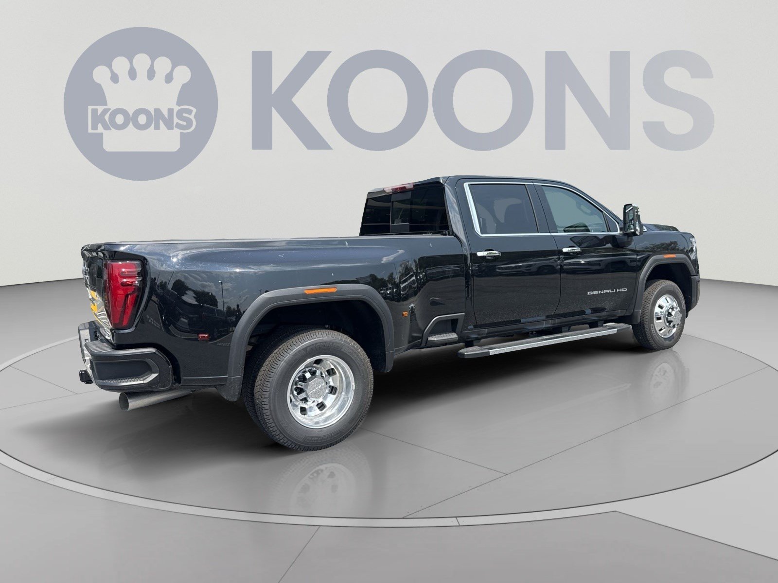 New 2026 GMC Sierra 3500 Denali w/ Denali Reserve Package AWD/4WD image 7