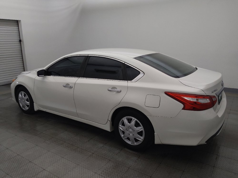 Used 2016 Nissan Altima 2.5 S w/ Power Driver Seat Package FWD image 3