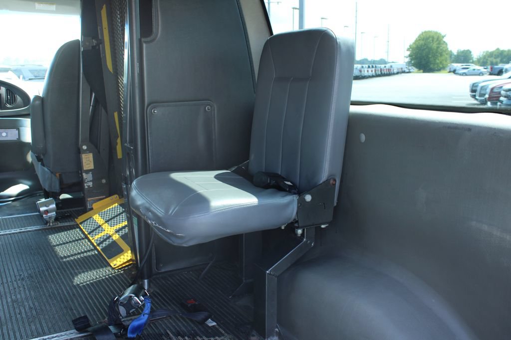 Used 2007 Ford E-250 and Econoline 250 RWD image 12