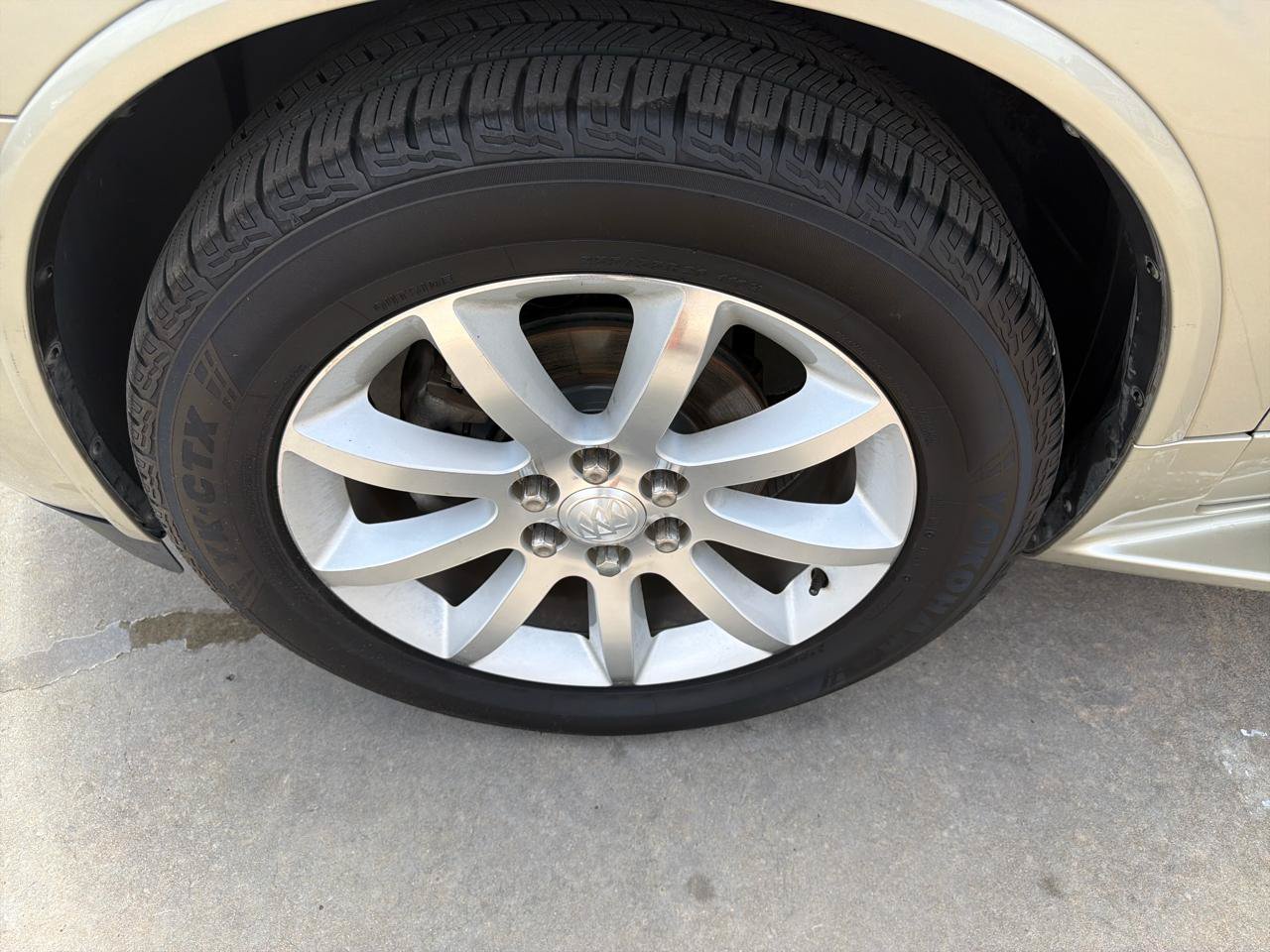 Used 2015 Buick Enclave Premium w/ Experience Buick Package FWD image 45