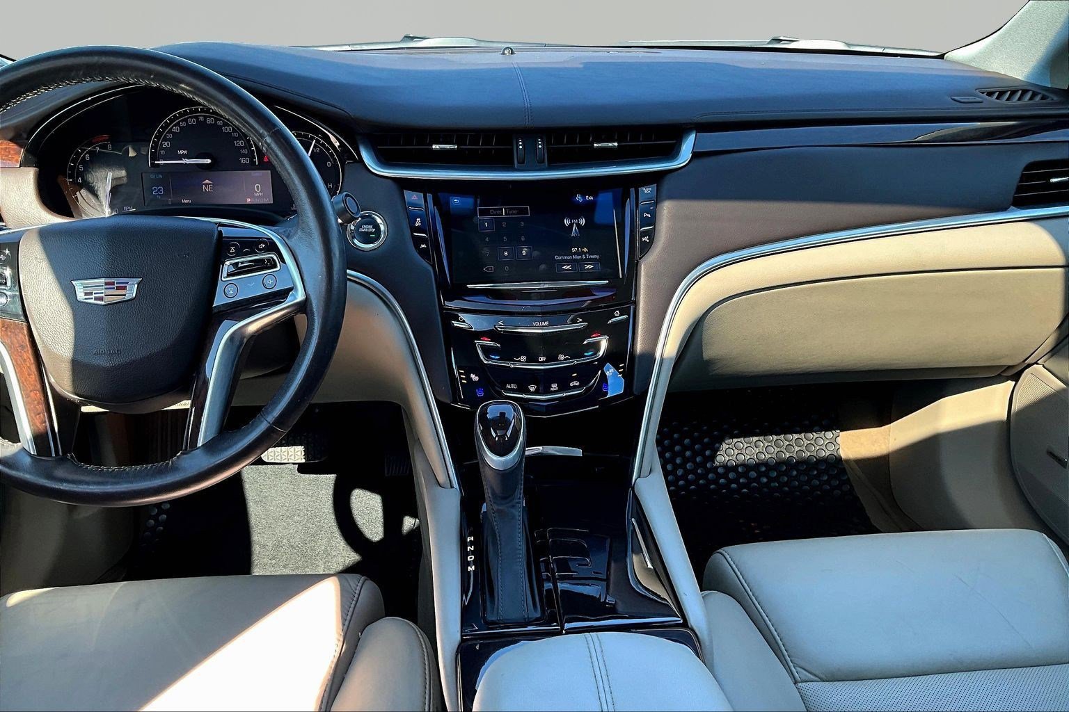 Used 2017 Cadillac XTS Luxury w/ Driver Awareness Package image 9