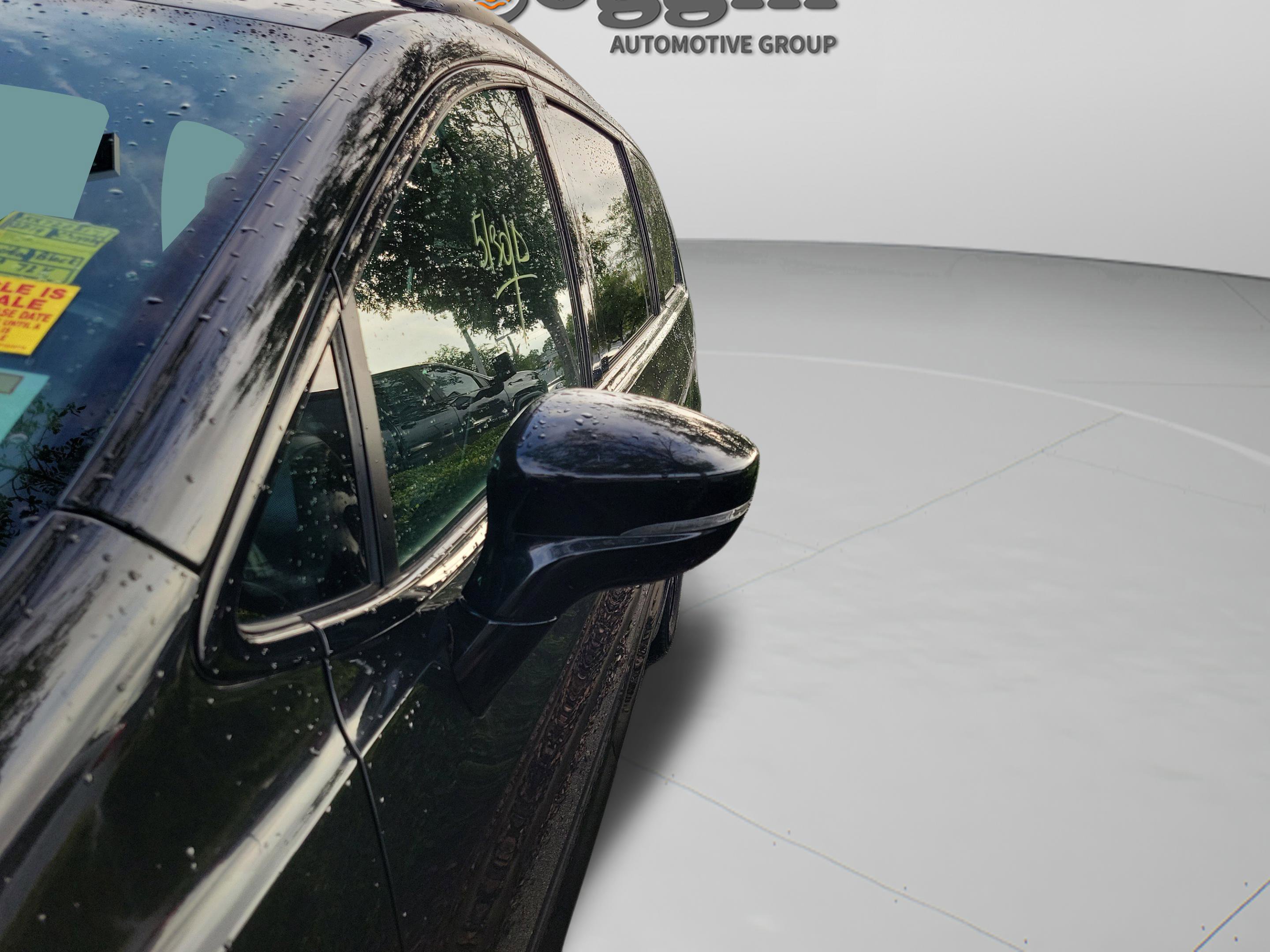 Used 2019 Chrysler Pacifica Limited w/ S Appearance Package FWD image 29