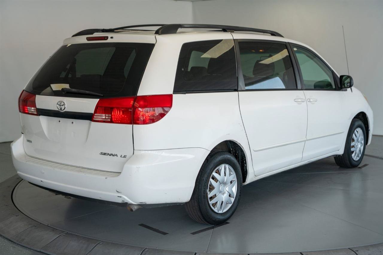 Used 2004 Toyota Sienna CE FWD image 7