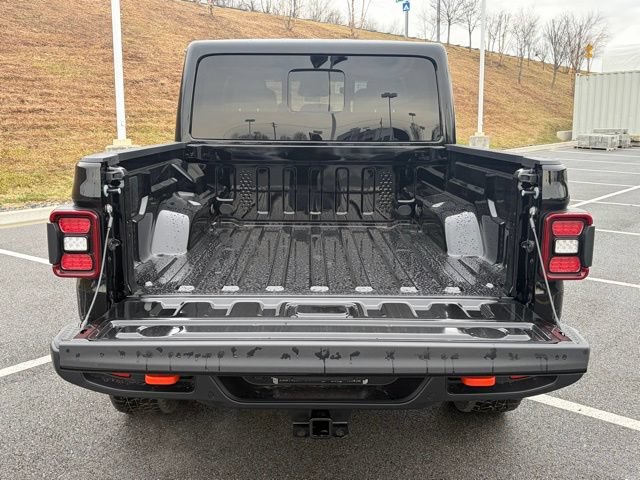 New 2026 Jeep Gladiator Mojave w/ Safety Group AWD/4WD image 7