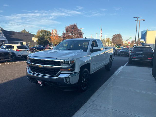 Used 2018 Chevrolet Silverado 1500 LT w/ All Star Edition AWD/4WD image 6