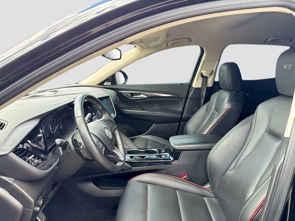 Used 2022 Buick Envision Essence w/ Sport Touring Package FWD image 10