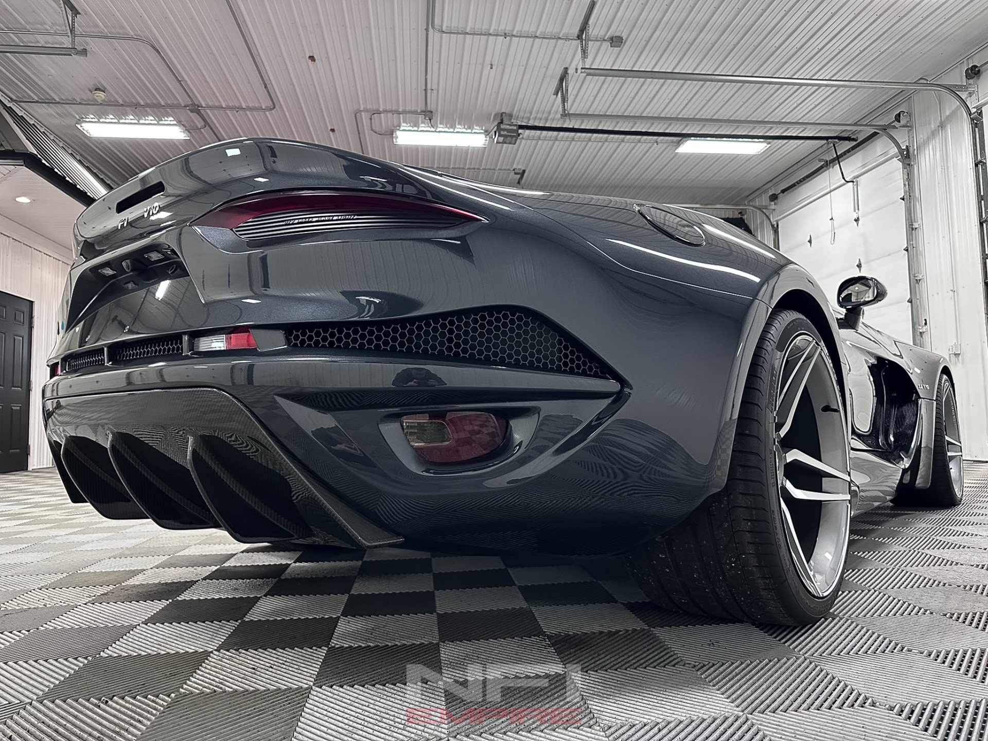 Used 2014 SRT Viper GTS w/ GTS Laguna Interior Package RWD image 28