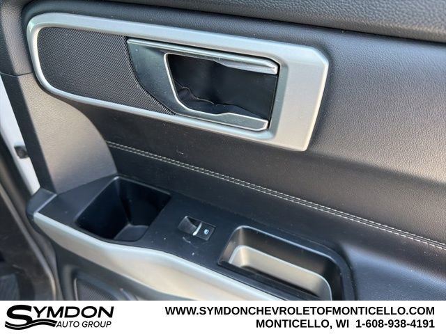 Used 2022 Ford Explorer XLT w/ Equipment Group 202A image 23