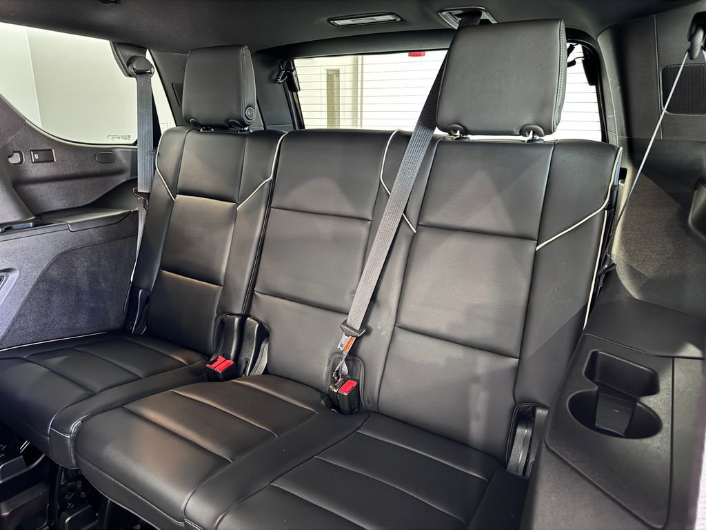 Certified 2023 Cadillac Escalade Premium Luxury AWD/4WD image 15