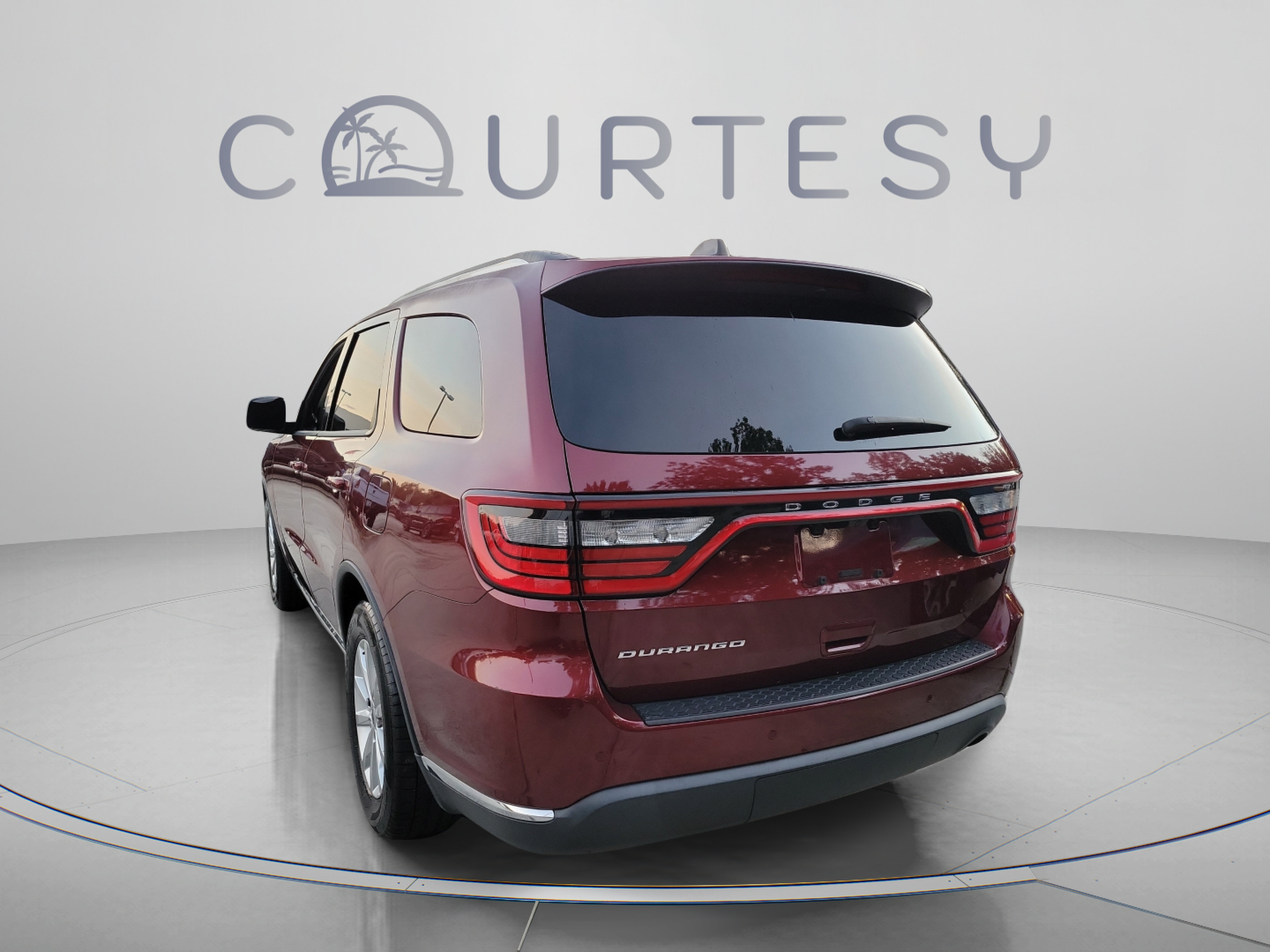 Used 2021 Dodge Durango SXT RWD image 2