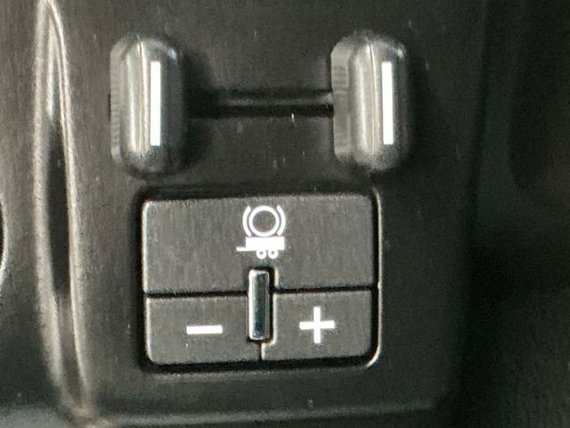 Used 2019 Chevrolet Suburban Premier image 35