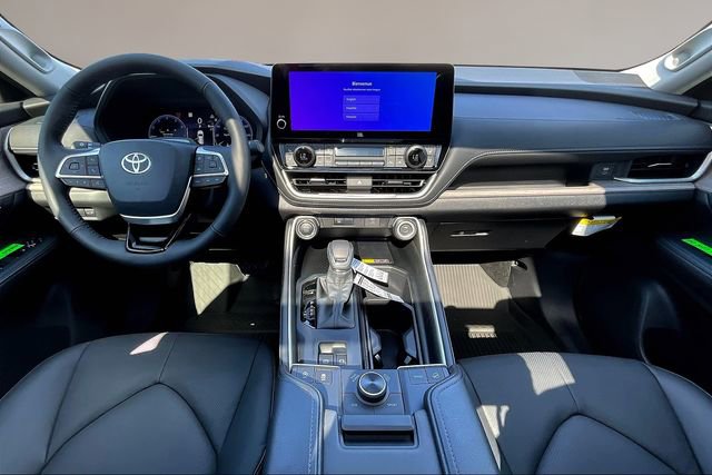 New 2025 Toyota Grand Highlander AWD image 4