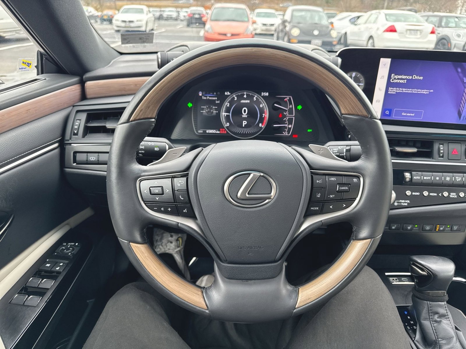 Used 2023 Lexus ES 350 w/ Accessory Package (Z1) image 17