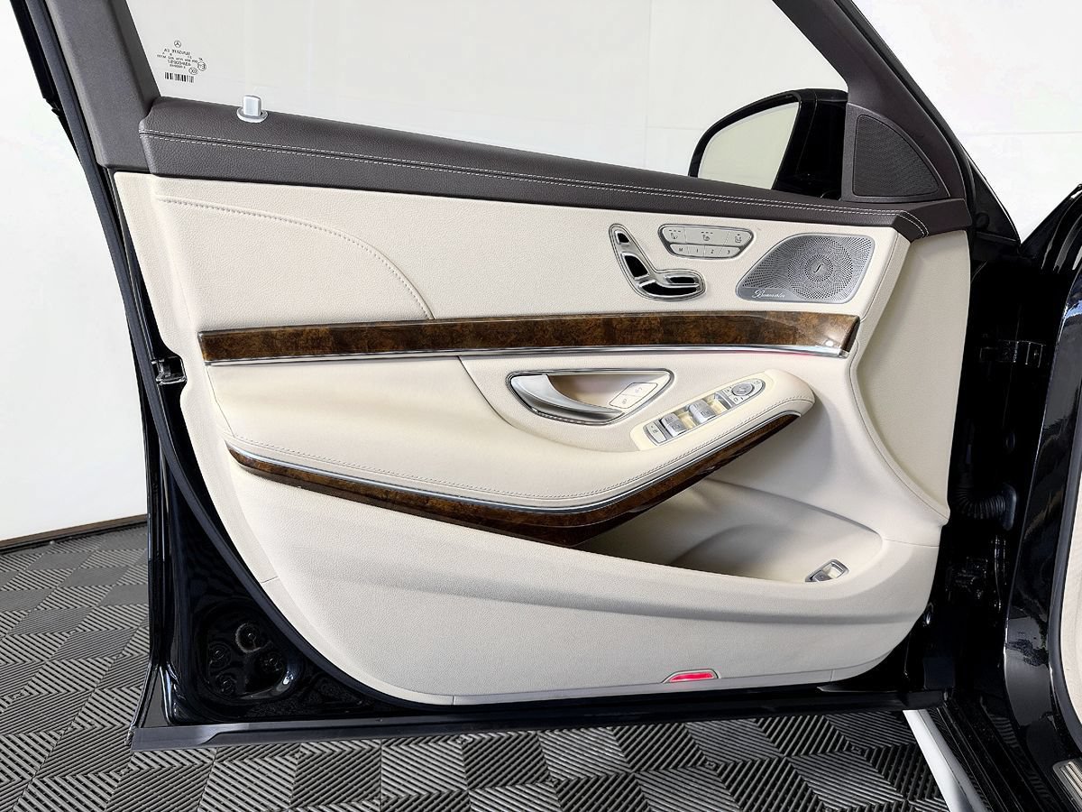 Used 2015 Mercedes-Benz S 63 AMG 4MATIC Sedan image 33