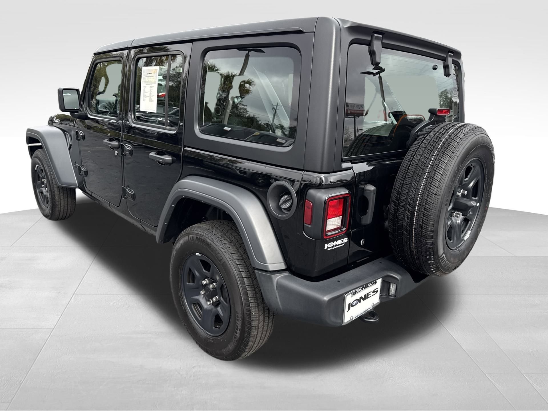 Used 2023 Jeep Wrangler Sport image 5