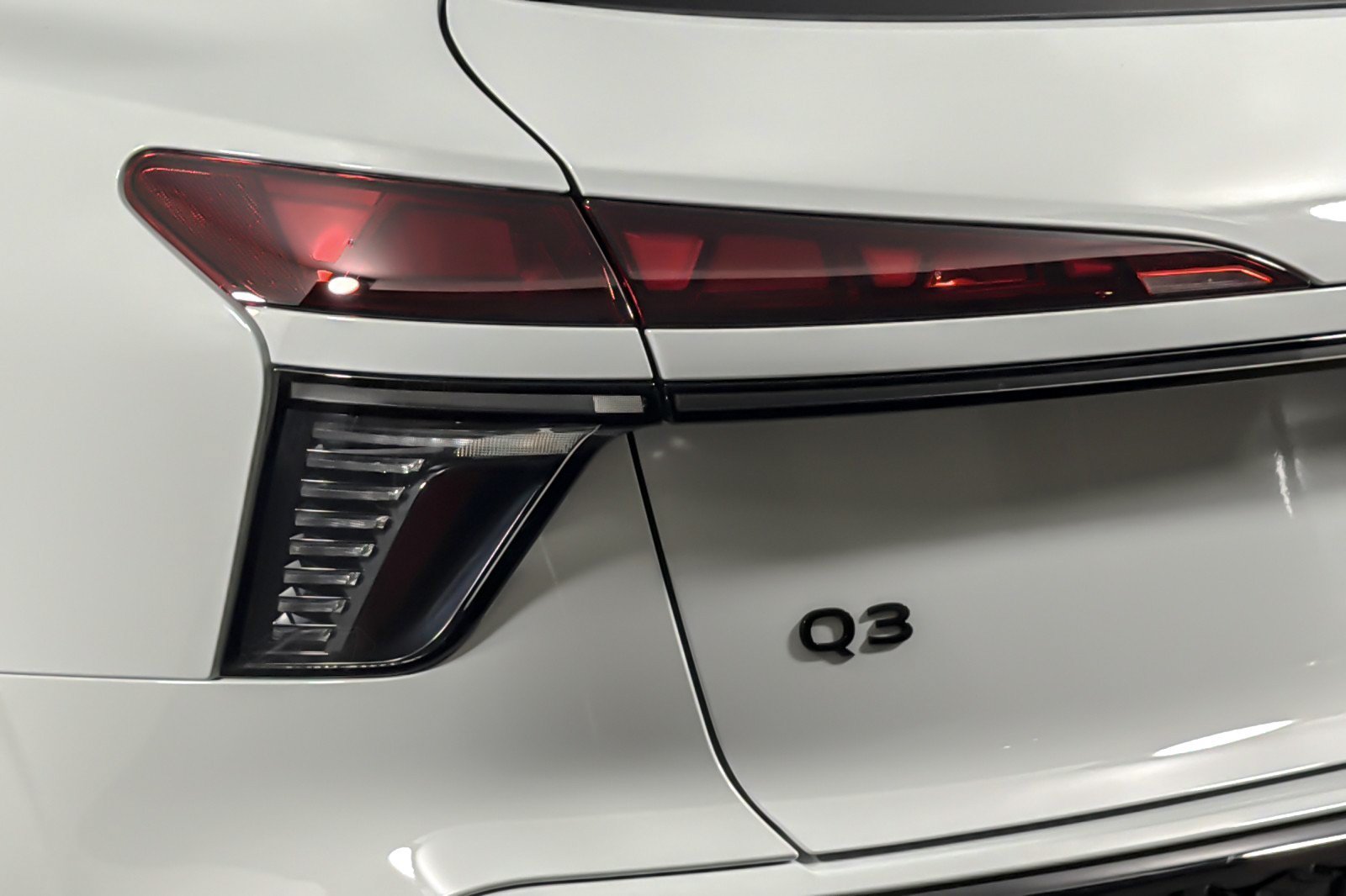 New 2026 Audi Q3 quattro 2.0T AWD/4WD image 26