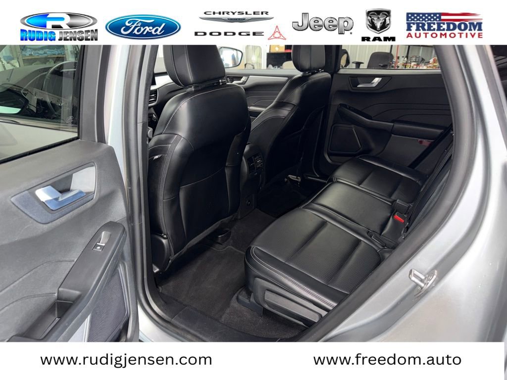 Used 2024 Ford Escape Platinum AWD/4WD image 12