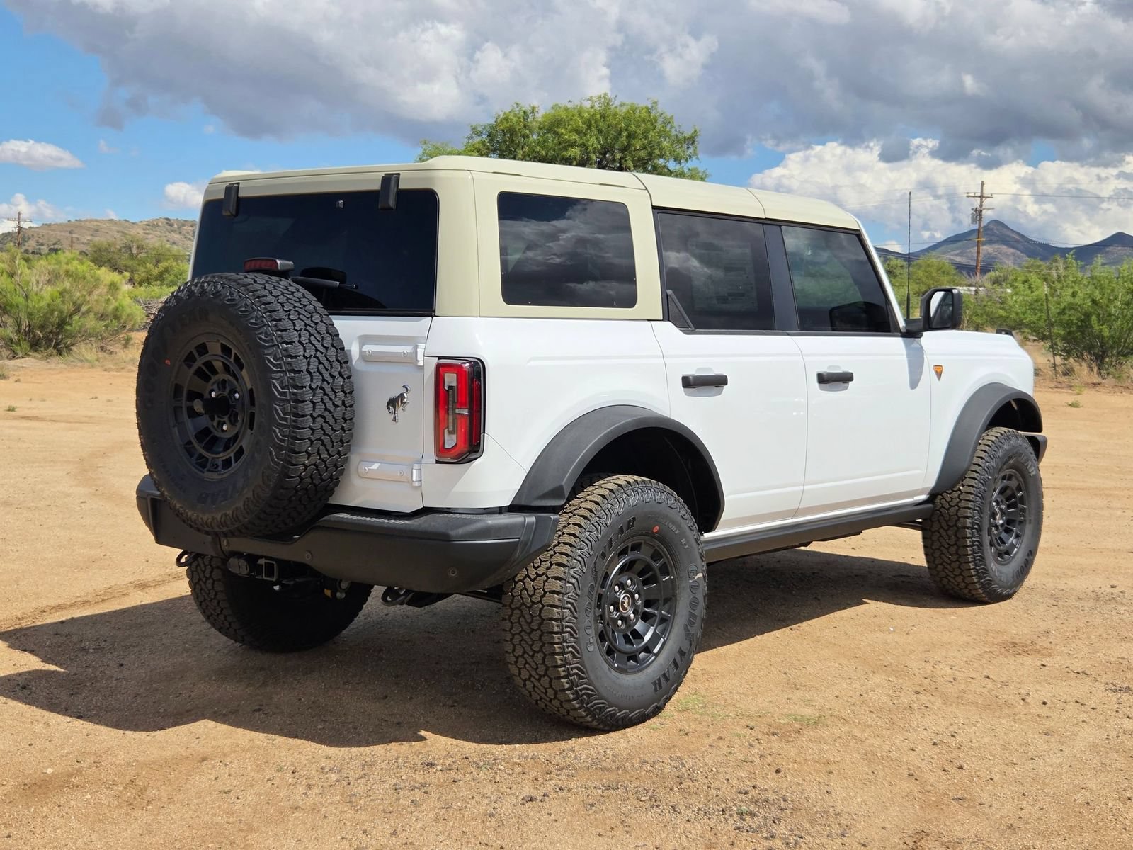 New 2026 Ford Bronco Badlands AWD/4WD image 5