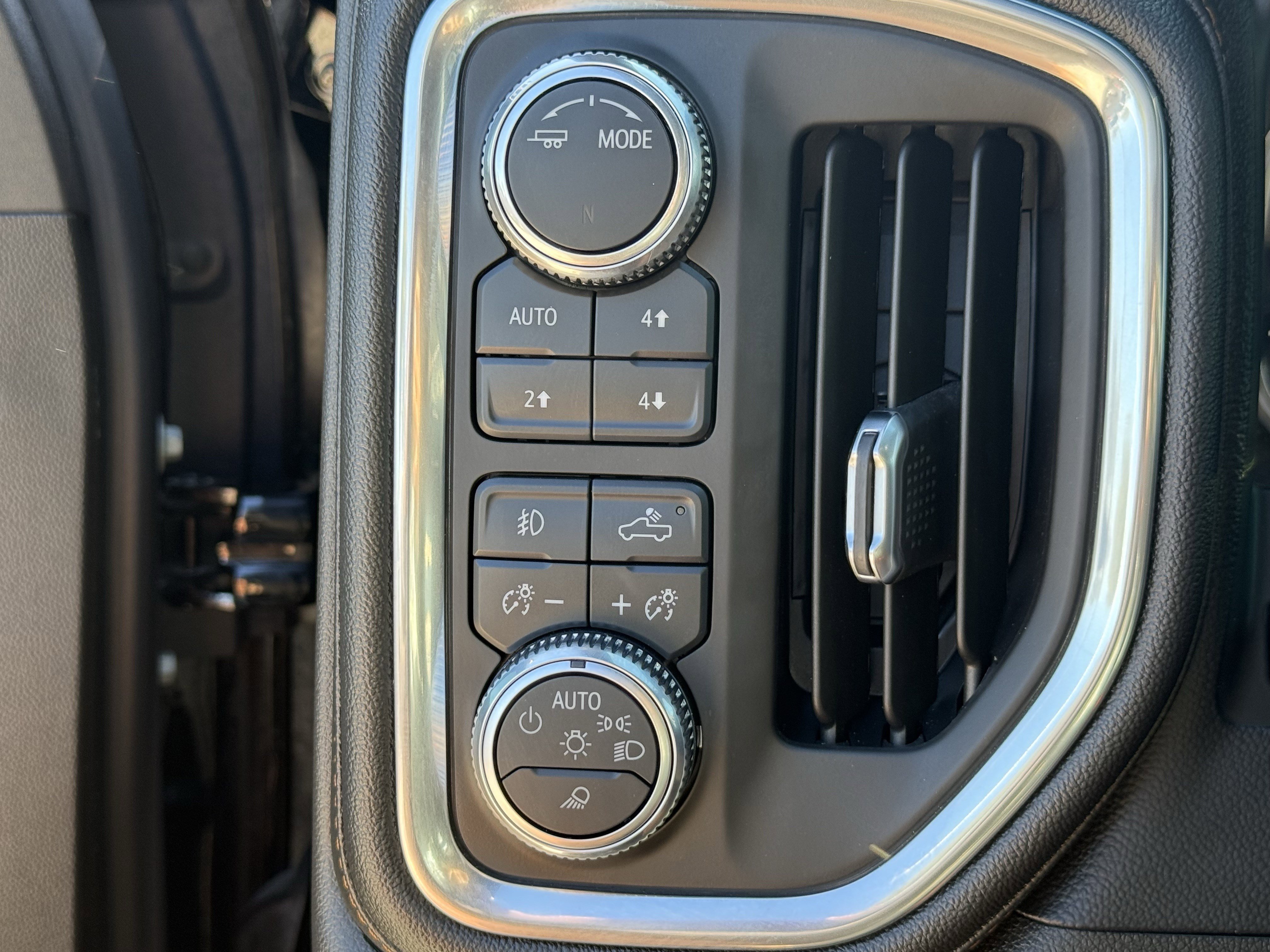 Used 2021 GMC Sierra 1500 AT4 w/ AT4 Value Package image 23