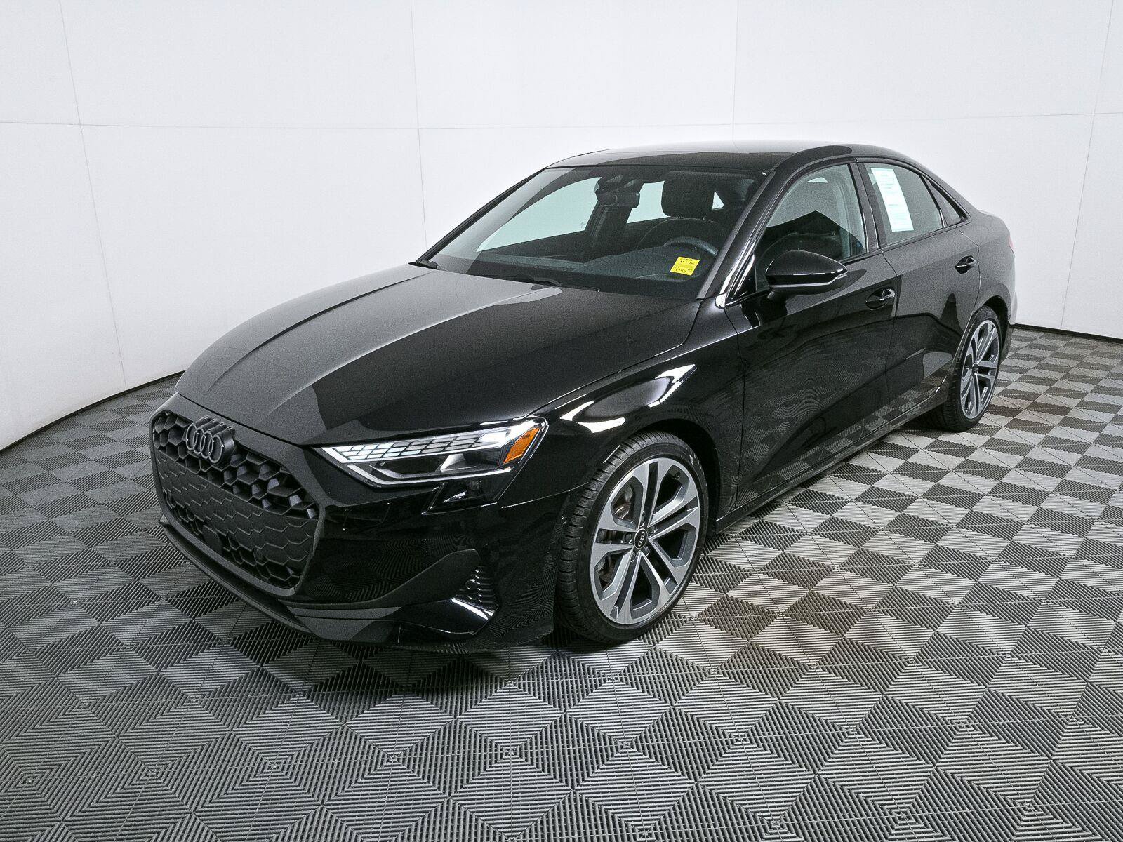 Used 2025 Audi A3 2.0T Premium Plus w/ Premium Plus Package AWD/4WD image 33