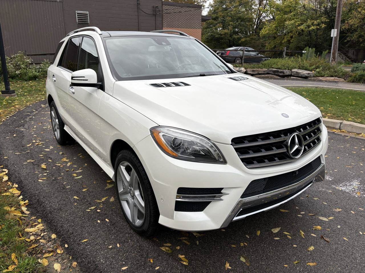 Used 2015 Mercedes-Benz ML 400 4MATIC image 1