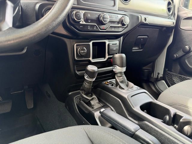 Used 2022 Jeep Gladiator Sport image 20