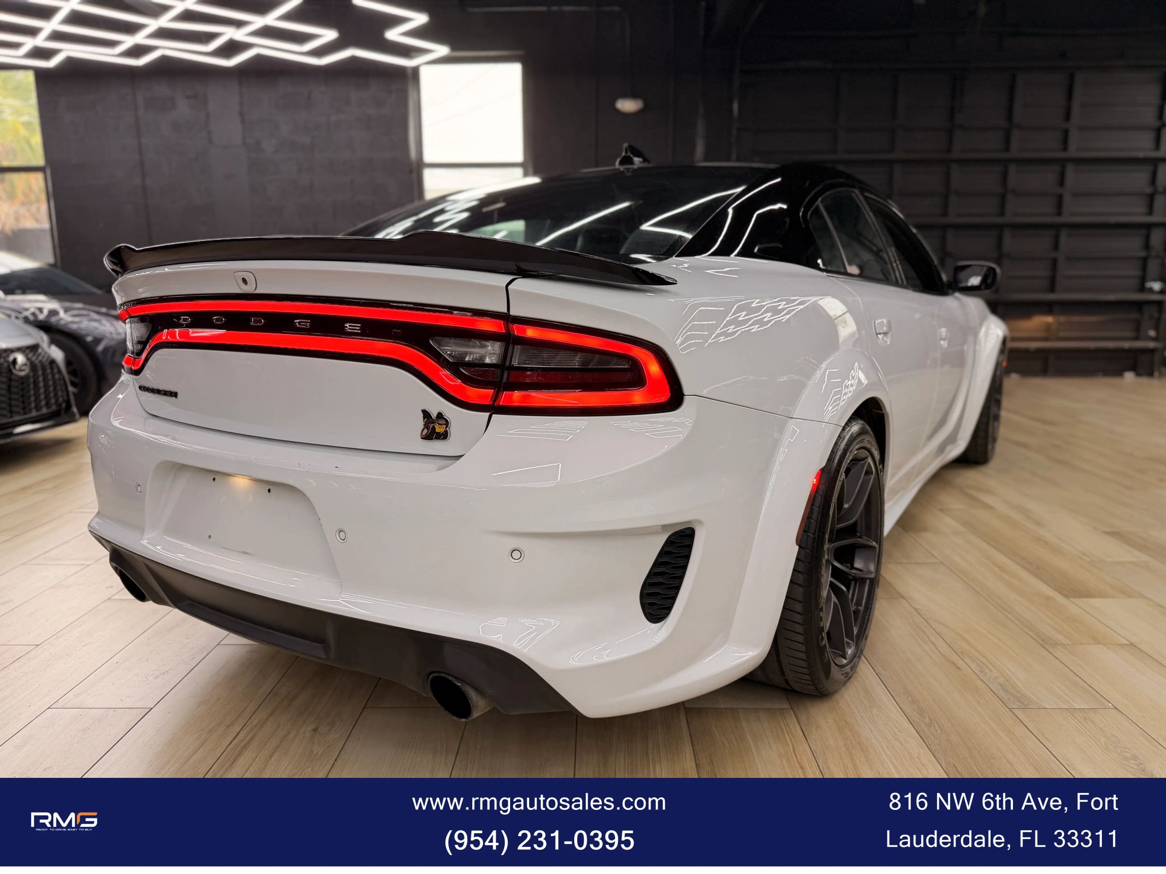 Used 2020 Dodge Charger Scat Pack RWD image 9