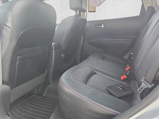 Used 2010 Nissan Rogue SL w/ Premium Pkg image 19