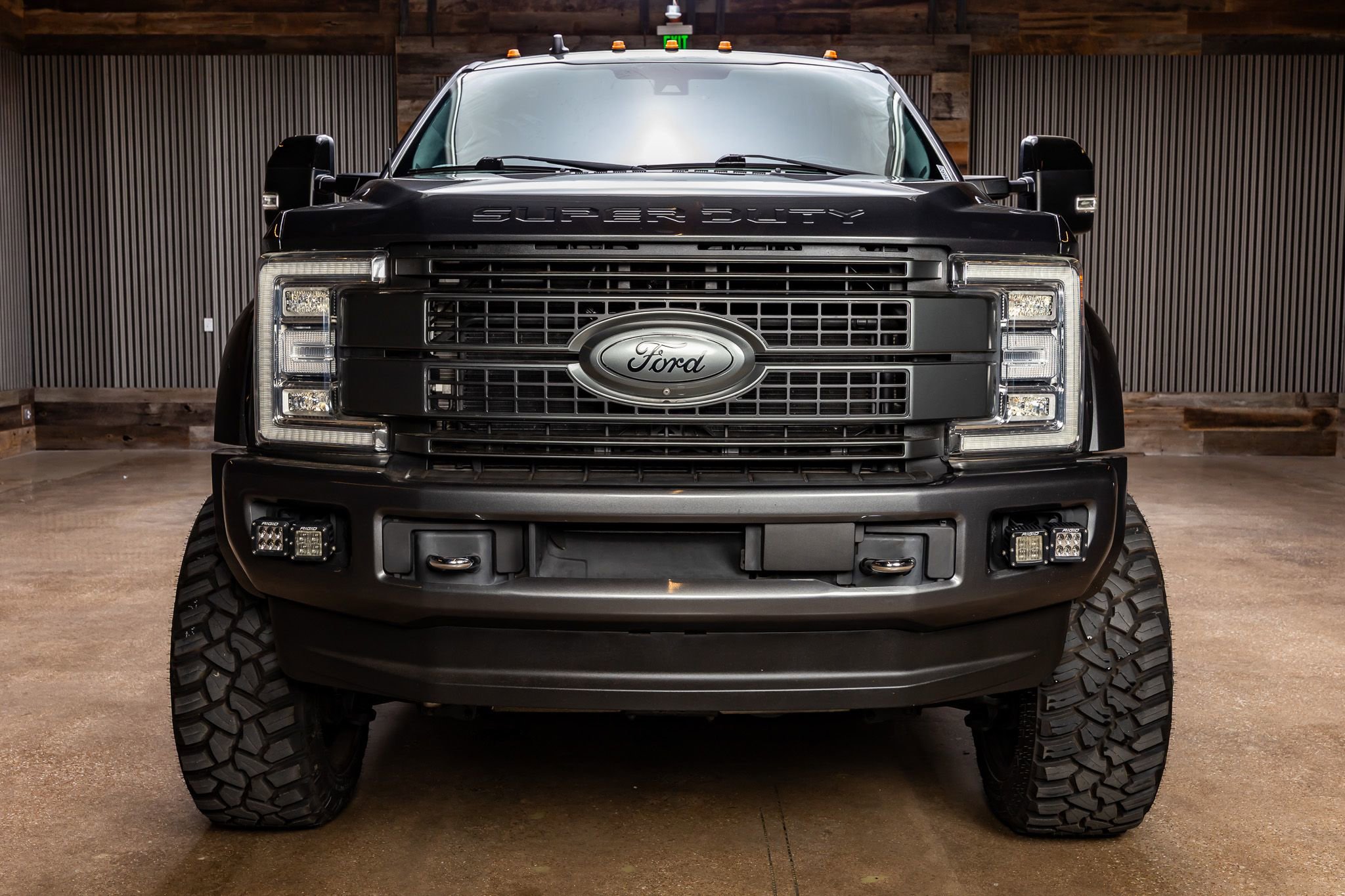 Used 2019 Ford F450 Platinum w/ Platinum Ultimate Package image 2