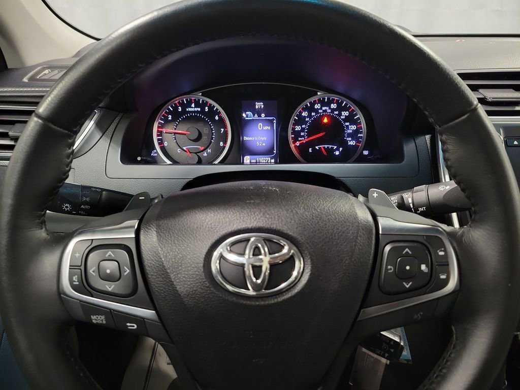 Used 2016 Toyota Camry SE image 14
