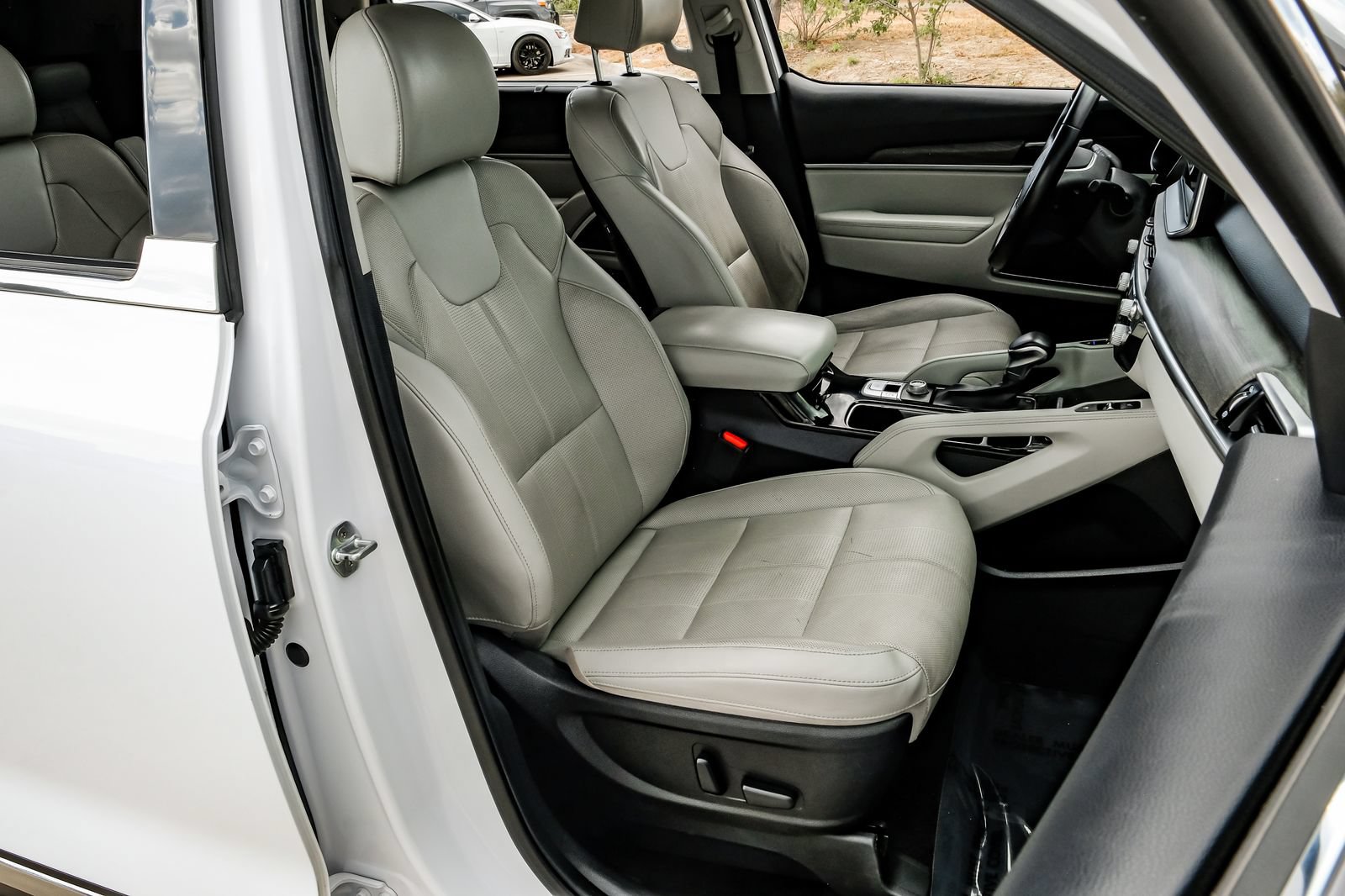 Used 2022 Kia Telluride EX w/ EX Premium Package FWD image 36