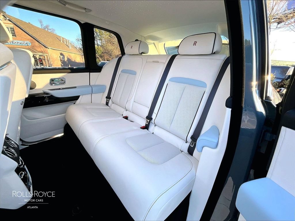 New 2026 Rolls-Royce Cullinan AWD/4WD image 10