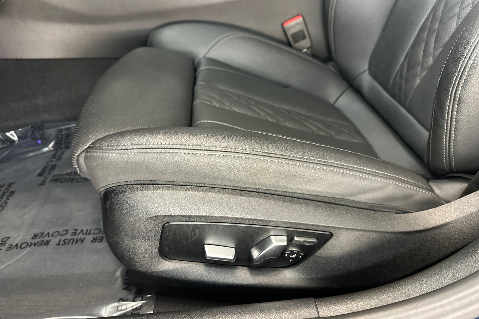 Certified 2023 BMW 530i w/ Convenience Package image 14