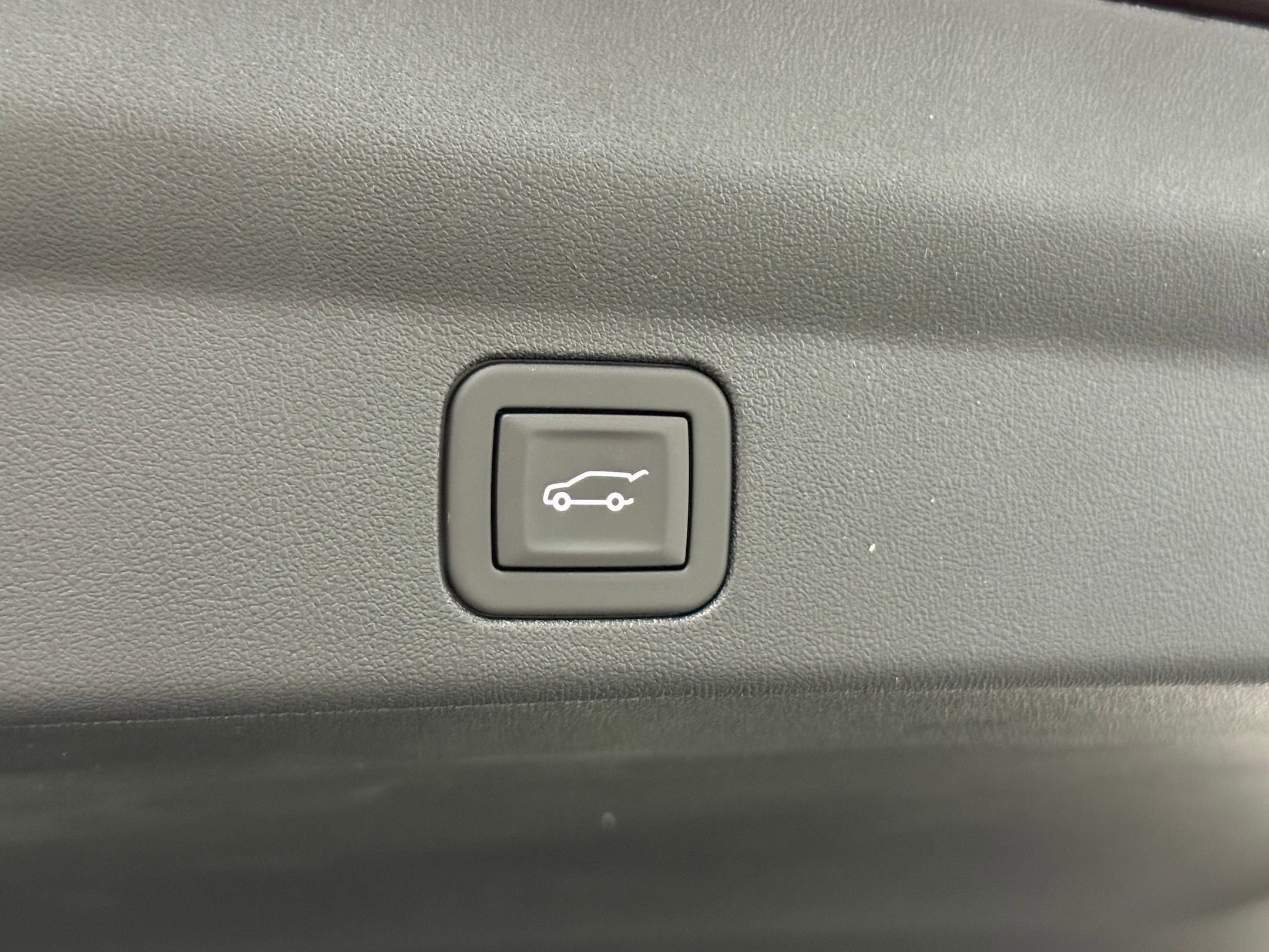 New 2026 Cadillac Escalade IQ Sport 1 w/ LPO, Floor Liner Package image 47