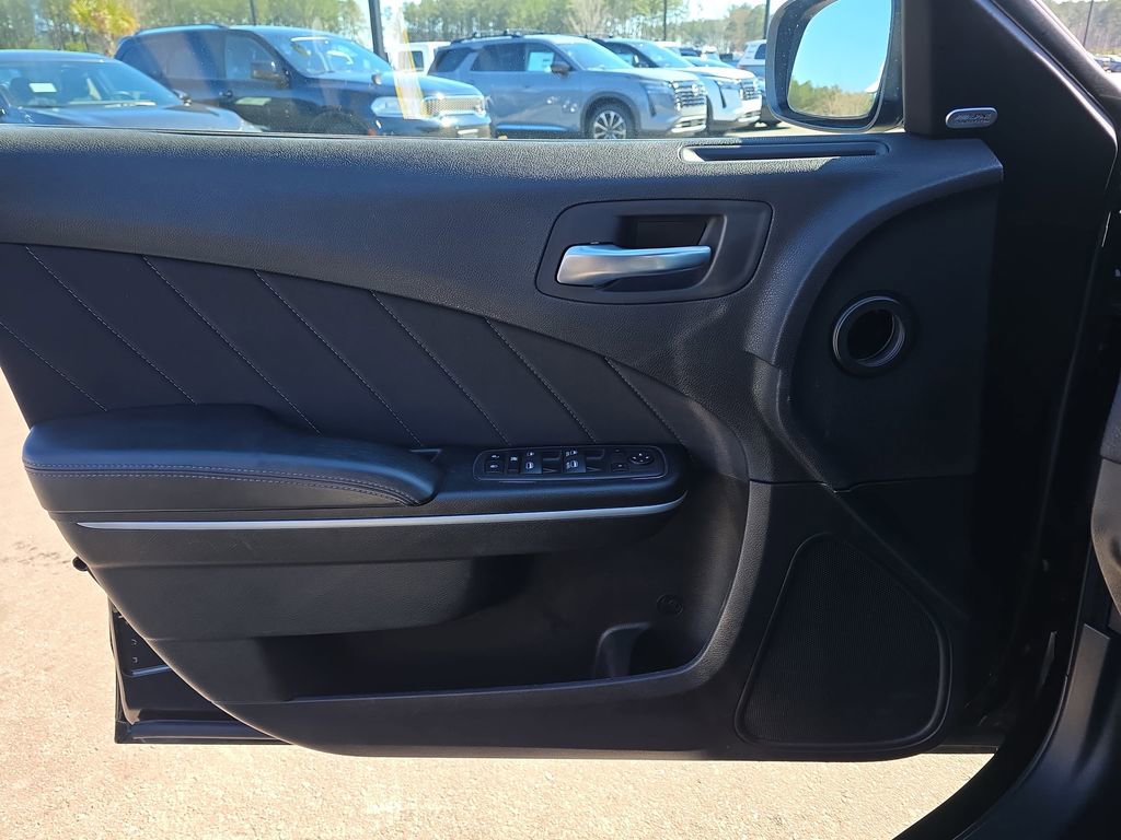 Used 2023 Dodge Charger SXT image 30