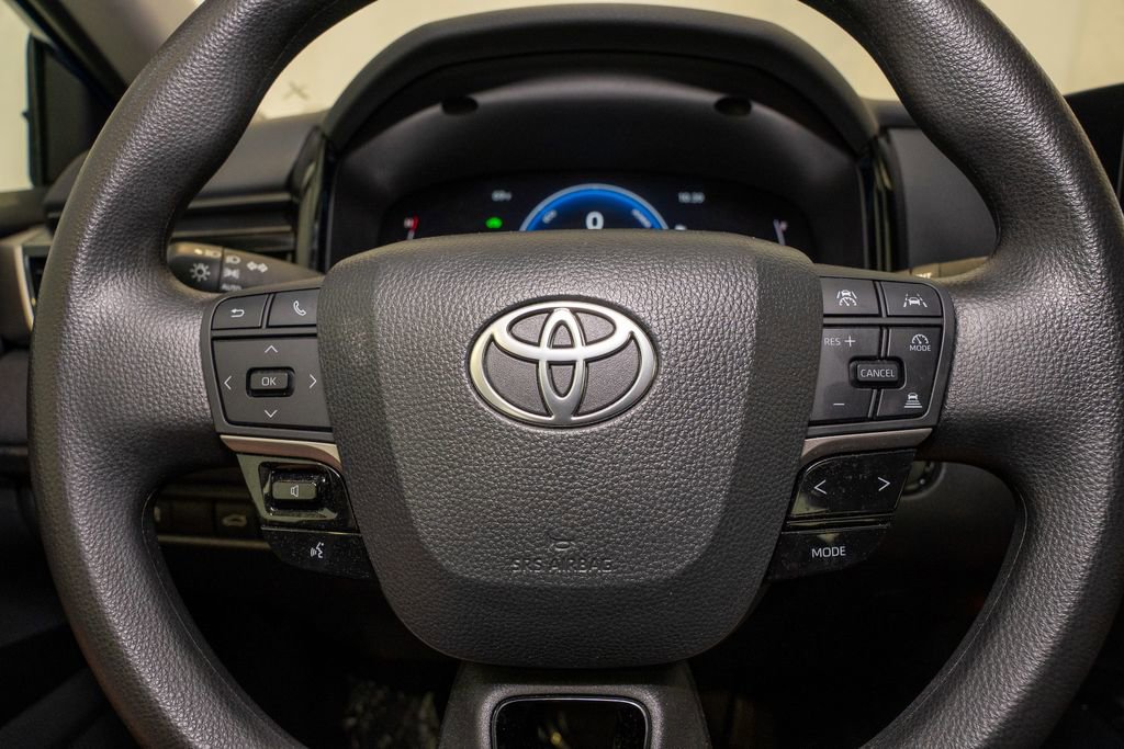 Certified 2025 Toyota Camry LE image 17
