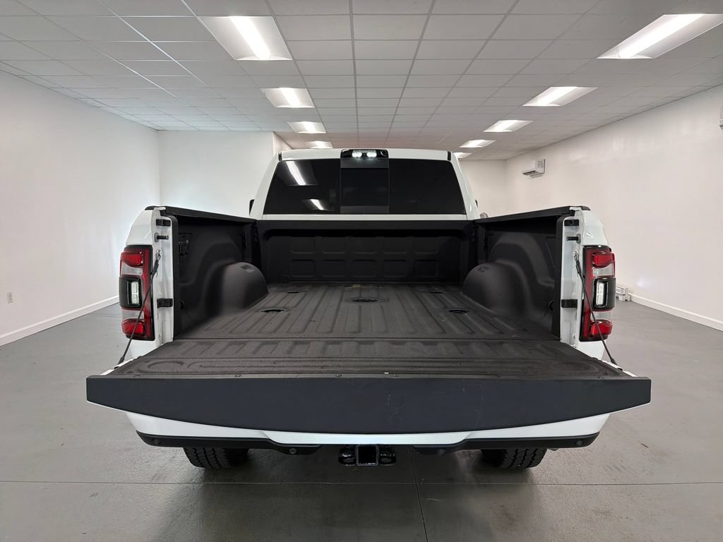 Used 2024 RAM 2500 Limited AWD/4WD image 9