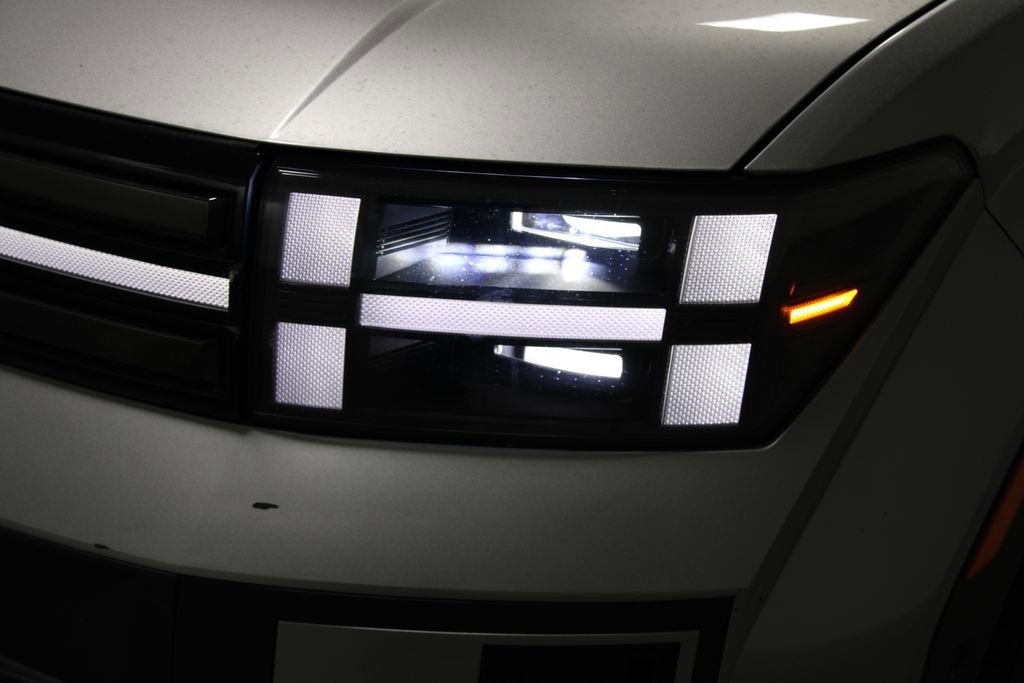 Used 2024 Hyundai Santa Fe Limited image 57