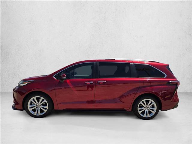 Certified 2023 Toyota Sienna Platinum FWD image 9