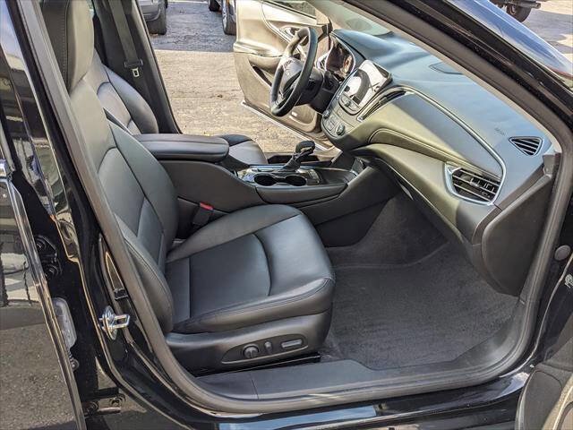 Used 2025 Chevrolet Malibu LT image 17