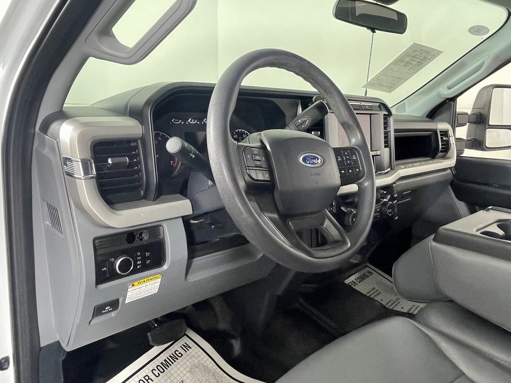 Used 2023 Ford F250 XL image 13
