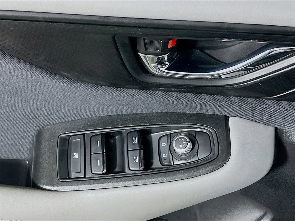 Used 2025 Subaru Outback Premium image 17