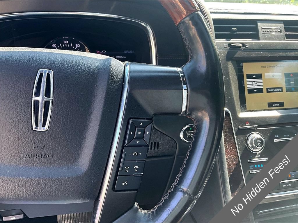 Used 2016 Lincoln Navigator L Reserve AWD/4WD image 16