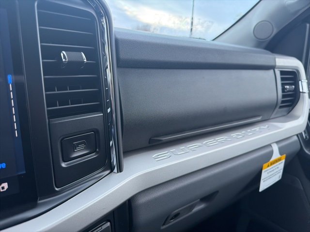 New 2026 Ford F350 XLT w/ XLT Premium Package image 49