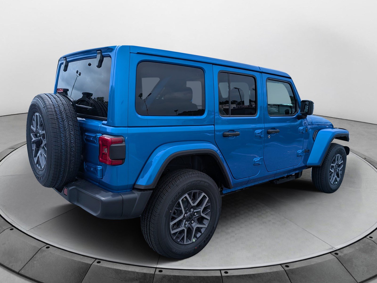 New 2026 Jeep Wrangler Unlimited Sahara w/ Technology Group AWD/4WD image 3