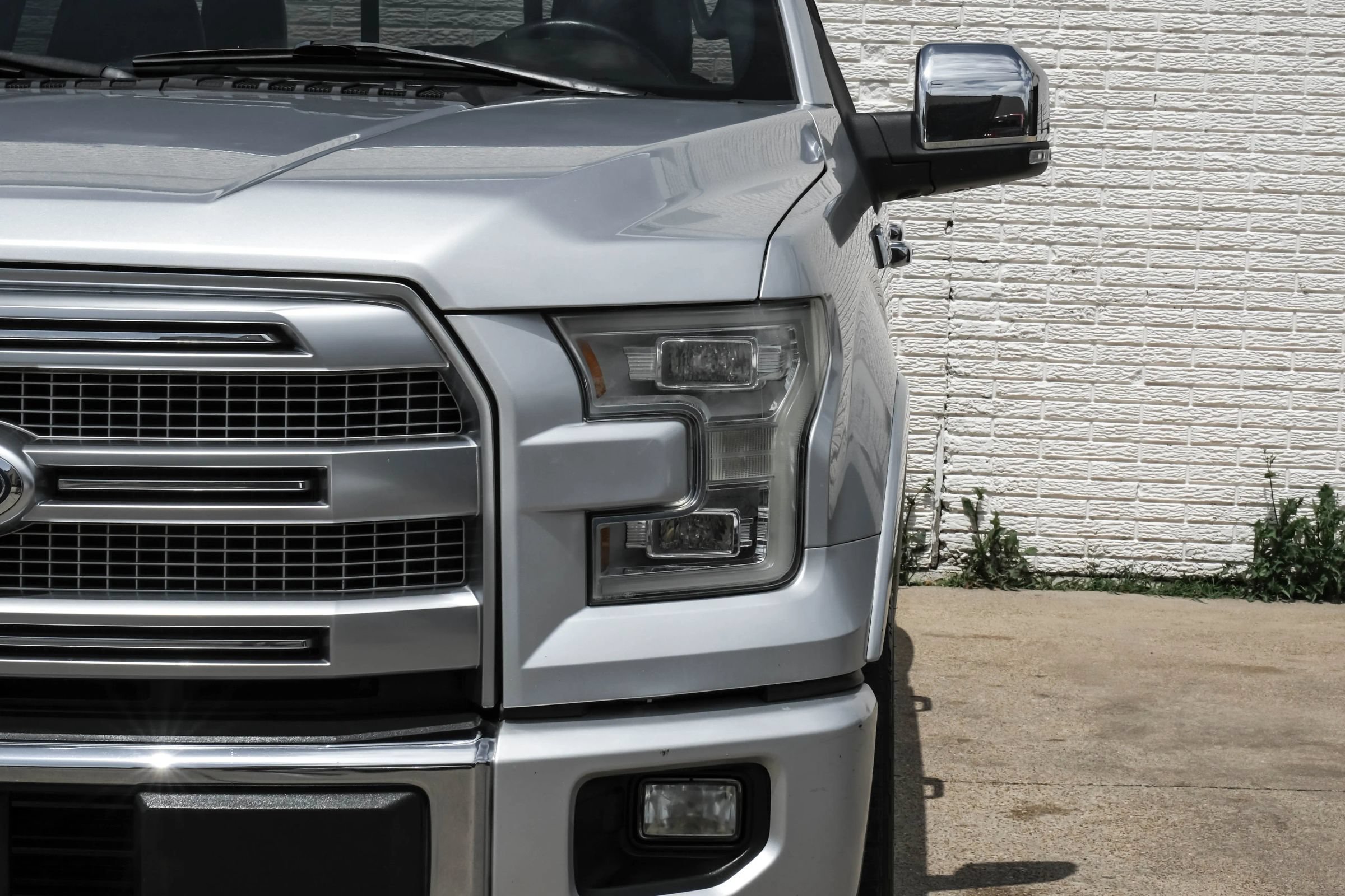 Used 2015 Ford F150 Platinum w/ Equipment Group 701A Luxury RWD image 42