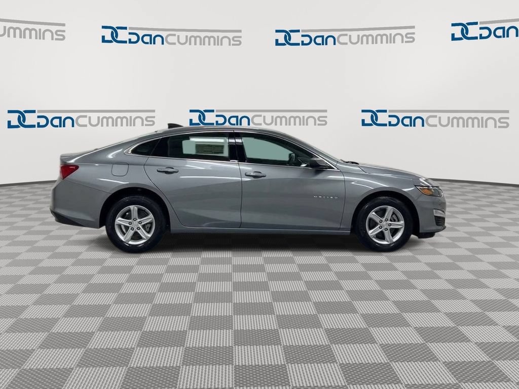 Used 2025 Chevrolet Malibu LS FWD image 9