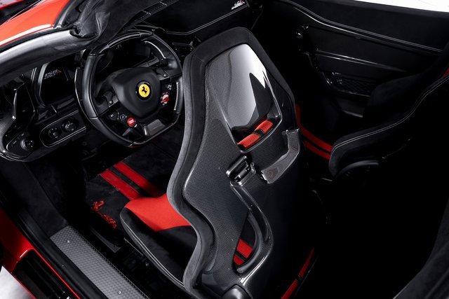 Certified 2015 Ferrari 458 Speciale A image 28