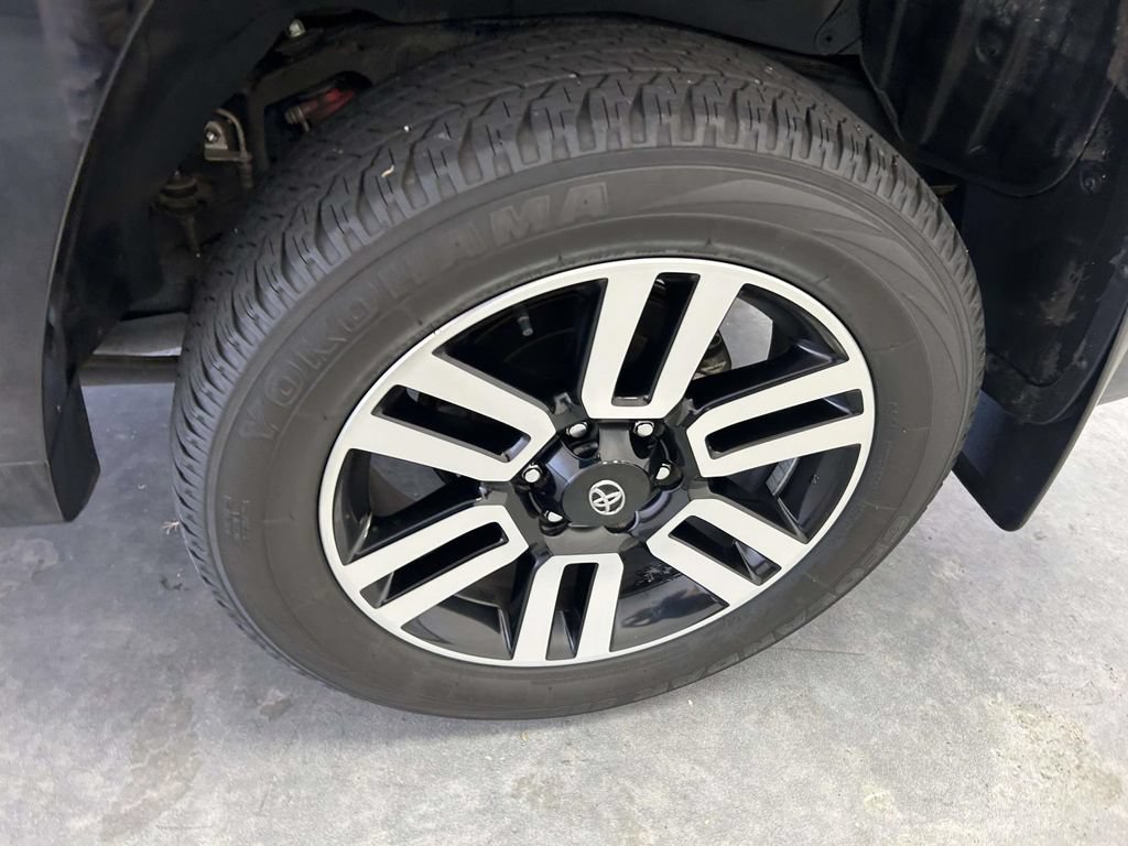 Certified 2024 Toyota 4Runner Limited AWD/4WD image 9