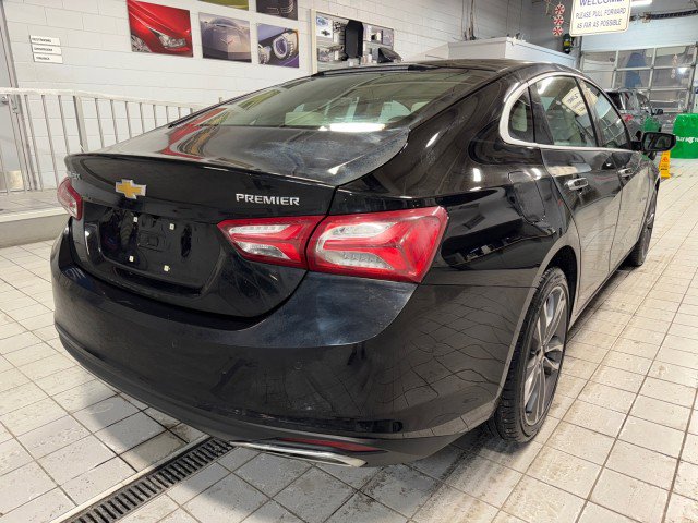 Used 2021 Chevrolet Malibu Premier image 3